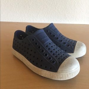 Blue Native Jefferson water friendly sandal size 9